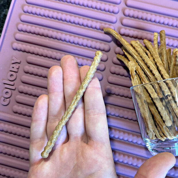 Collory Stick Backmatte Mini mit Gebäck Stangenform